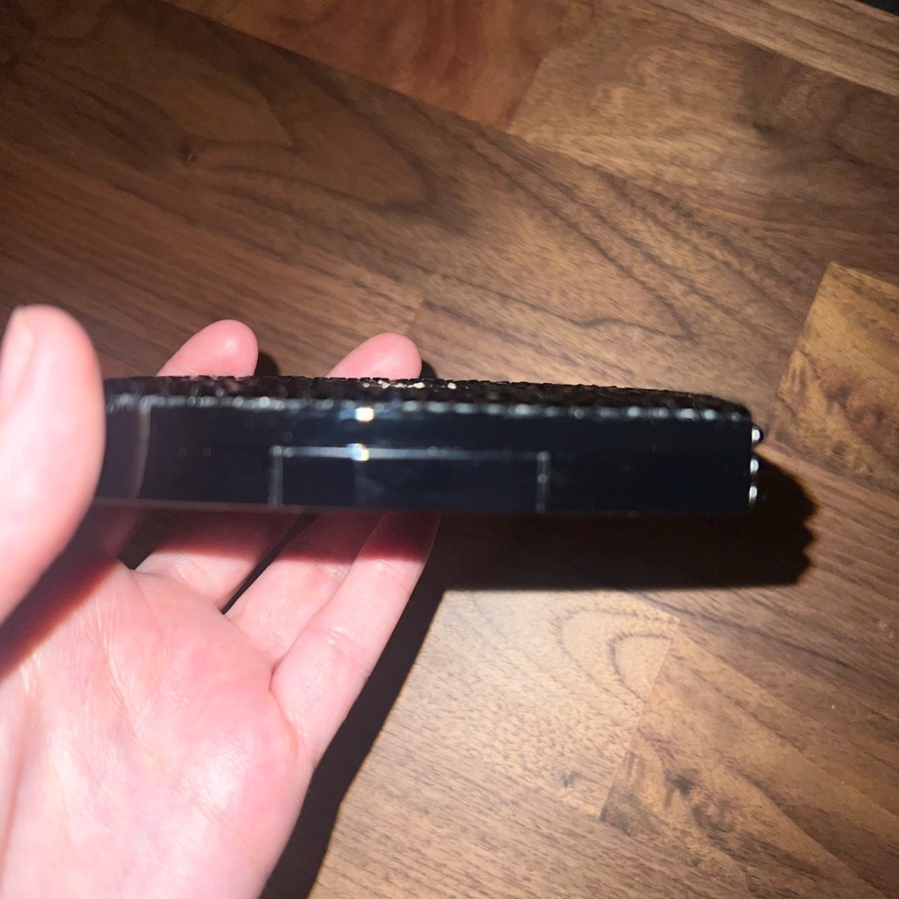 Chanel ULTRA LE TEINT Powder Compact - Picture 6 of 10